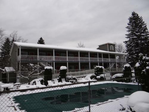 Edelweiss Ski Lodge