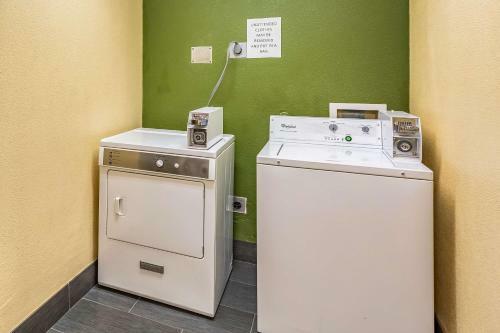 Hotel Los Lunas Inn And Suites
