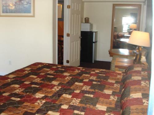 Motel Passport Inn & Suites