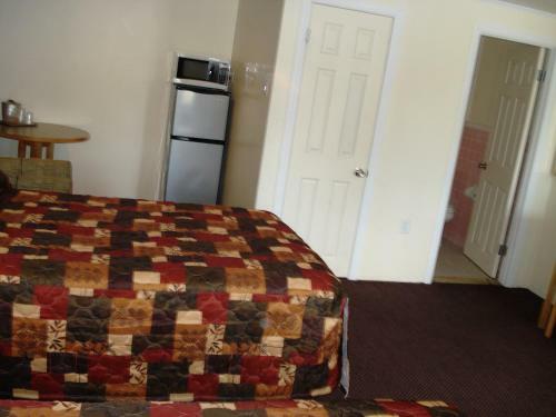 Motel Passport Inn & Suites