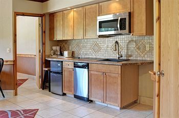 Hotel Sunapee Lake Lodge