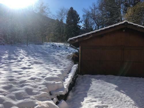 Laprau, House Between Lake & Mountain