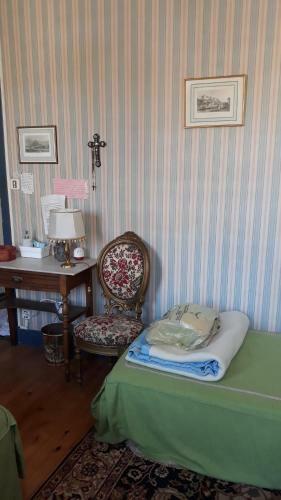Chez Virginie - Chambre Du Bourg