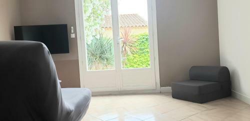 Apartamento Tr�s Bel Appartement Dans Villa Avec Piscine