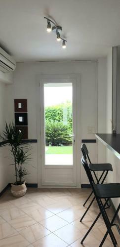 Apartamento Tr�s Bel Appartement Dans Villa Avec Piscine