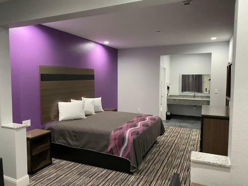 Hotel Palace Inn Crosby