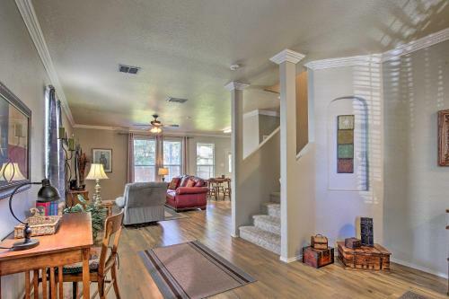 Hill Country Hideaway With Game Room And Patio!