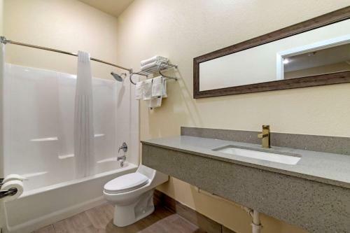Hotel Quality Inn & Suites