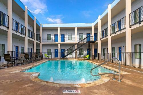Hotel Quality Inn & Suites
