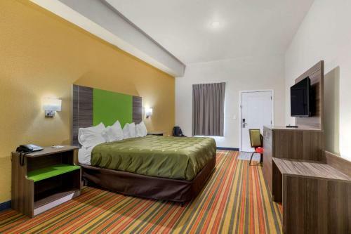 Hotel Quality Inn & Suites