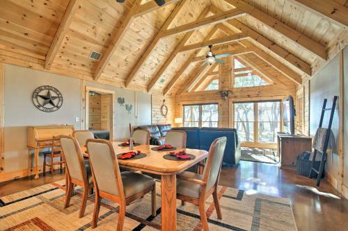 Twin Acres Scenic Ranch In Texas Hill Country