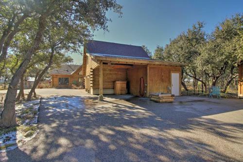 Twin Acres Scenic Ranch In Texas Hill Country