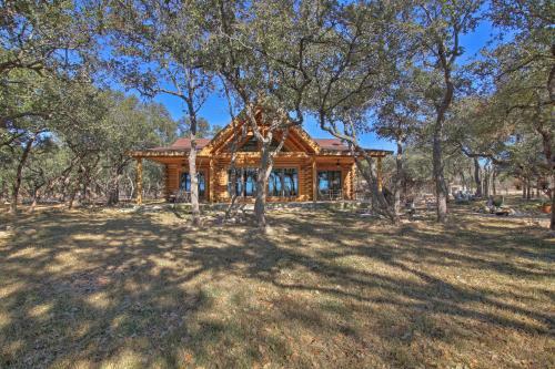 Twin Acres Scenic Ranch In Texas Hill Country