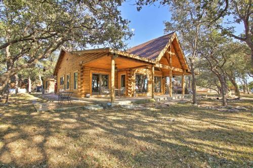 Twin Acres Scenic Ranch In Texas Hill Country
