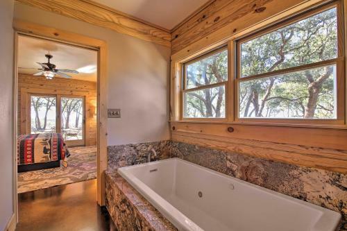 Twin Acres Scenic Ranch In Texas Hill Country