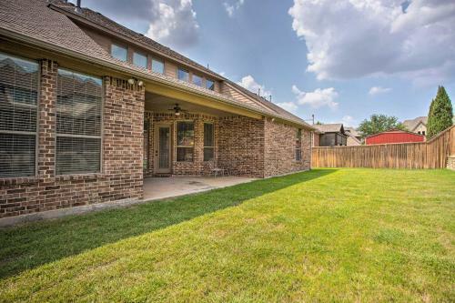 Expansive Texas Home About 4 Mi To Grapevine Lake!