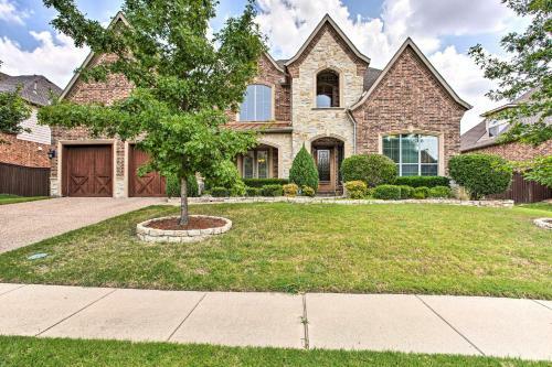 Expansive Texas Home About 4 Mi To Grapevine Lake!