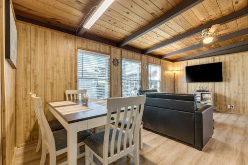 Turtle Cove Retreat