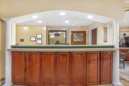Hotel Days Inn & Suites - Morganton