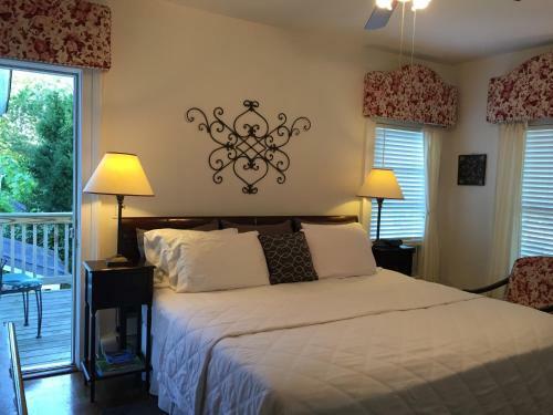 Quintessentials Bed And Breakfast And Spa