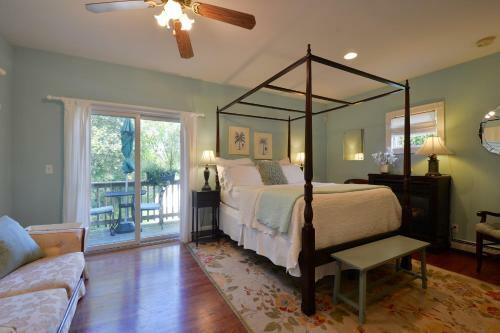Quintessentials Bed And Breakfast And Spa
