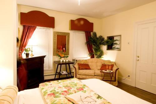 Quintessentials Bed And Breakfast And Spa