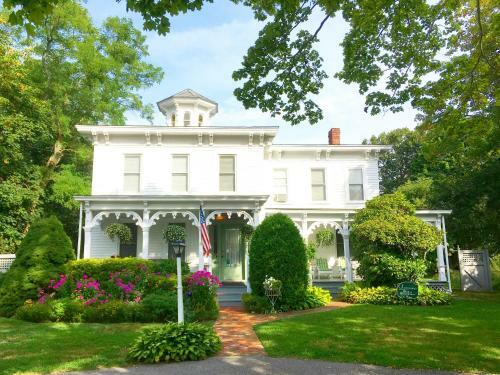 Quintessentials Bed And Breakfast And Spa