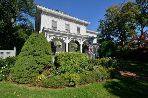 Quintessentials Bed And Breakfast And Spa