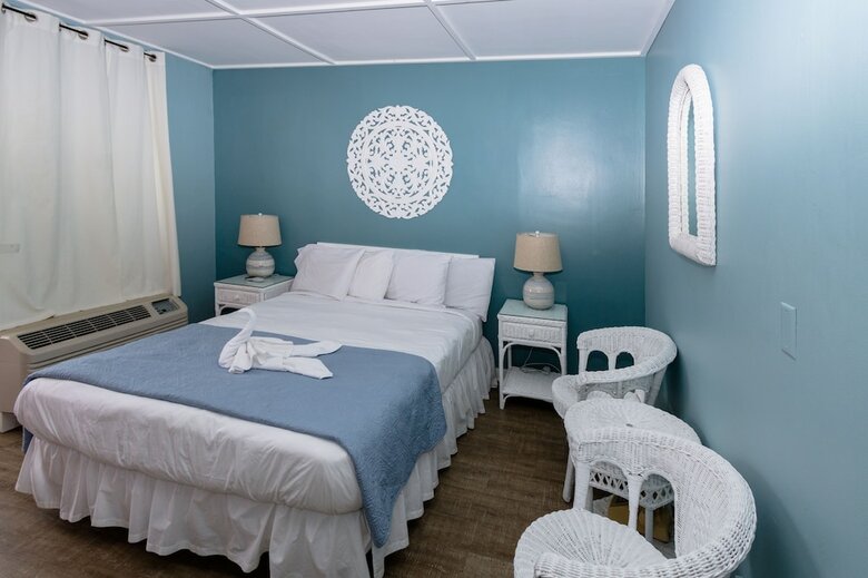 Charlroy Motel