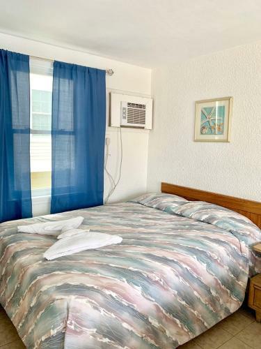 White Caps Motel