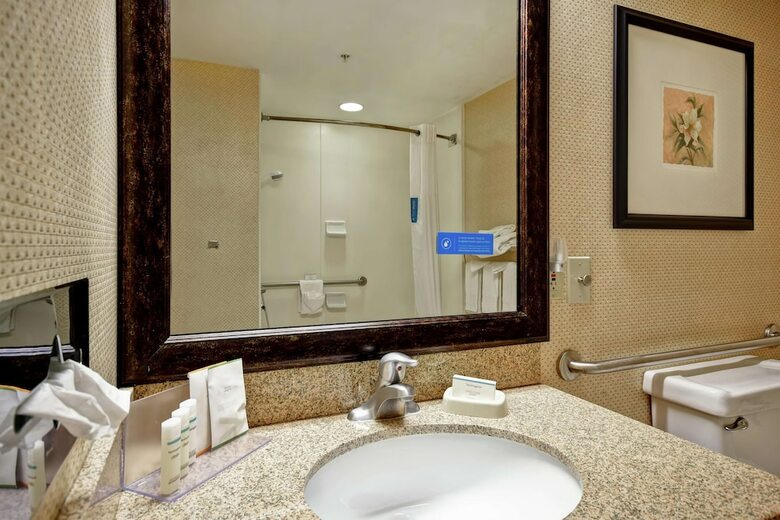 Hotel Comfort Inn & Suites Mt. Holly - Westampton
