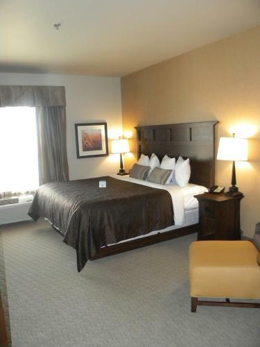 Hotel Teddy's Residential Suites