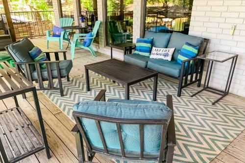 Villa Shoals