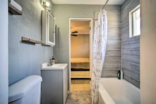 Quaint El Paso Apartment - 6 Mi To Downtown!