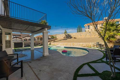 Villa Casa Nico - Contemporary Home With Pool & Gym