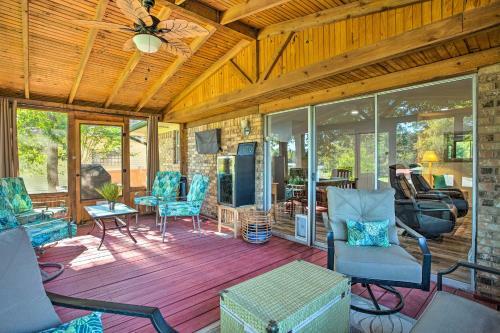Cedar Creek Lake Home Private Dock And Hot Tub