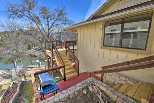 Lakeside Cottage Boat Dock And Spacious Decks!