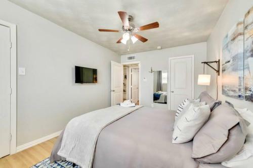 Urban Relaxation 2 Br Apartment