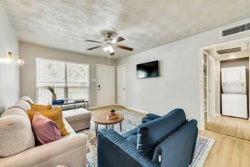 Urban Relaxation 2 Br Apartment