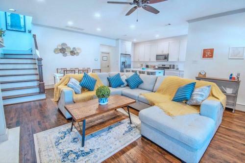 Luxury Executive Home - 300 Yds From Katy Trail