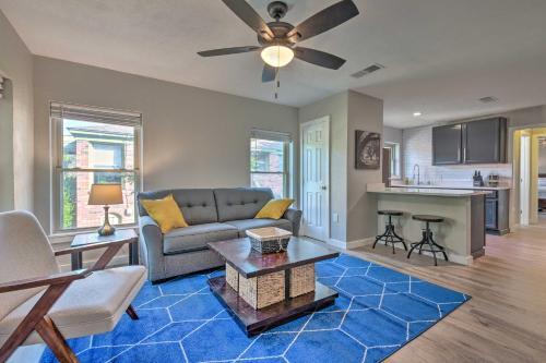 Stylish Dallas Getaway Less Than 2 Mi To Bishop Arts!