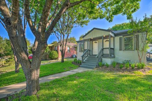 Stylish Dallas Getaway Less Than 2 Mi To Bishop Arts!