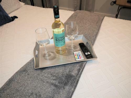 Apartamento Rare Vibrant Hidden Gem - 2 Mins From Downtown