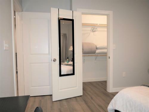 Apartamento Rare Vibrant Hidden Gem - 2 Mins From Downtown