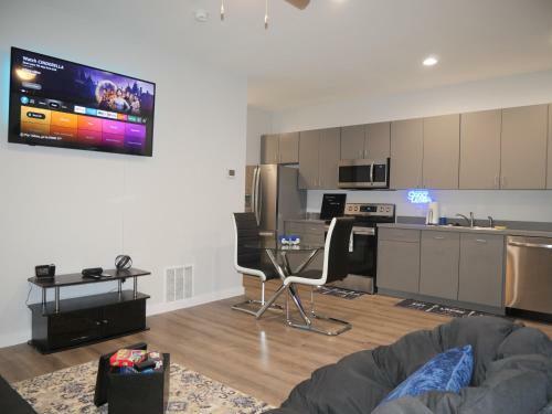 Apartamento Rare Vibrant Hidden Gem - 2 Mins From Downtown