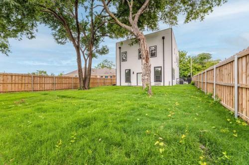 Apartamento Luxury 4 Bedroom Property! Close To Downtown!