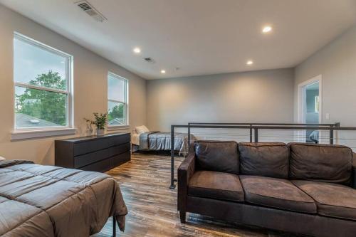 Apartamento Luxury 4 Bedroom Property! Close To Downtown!
