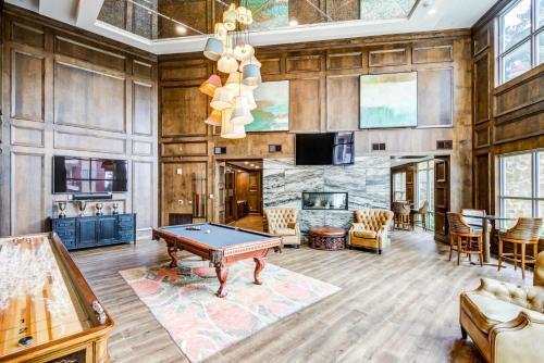 Bright Chic 1br Apartment By Stay Gia