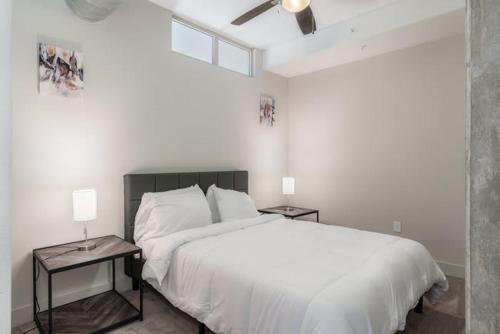 Bright Chic 1br Apartment By Stay Gia