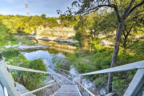 Waterfront Retreat With Dock Access On Lake Whitney!